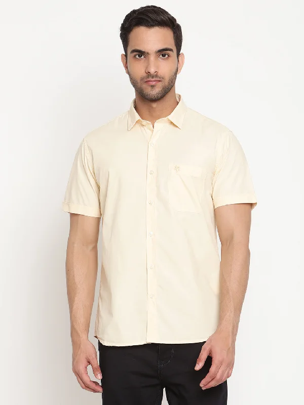 Men's Light Yellow Casual Plain Half Sleeve Shirt